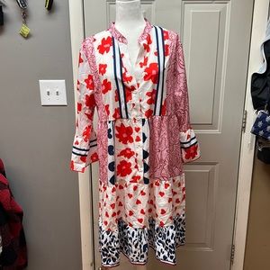 NWT. Floral dress with hearts, size xxl
